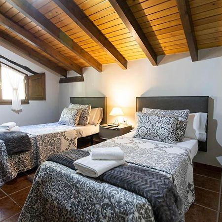 Apartamentos El Coritu Nieda Luaran gambar