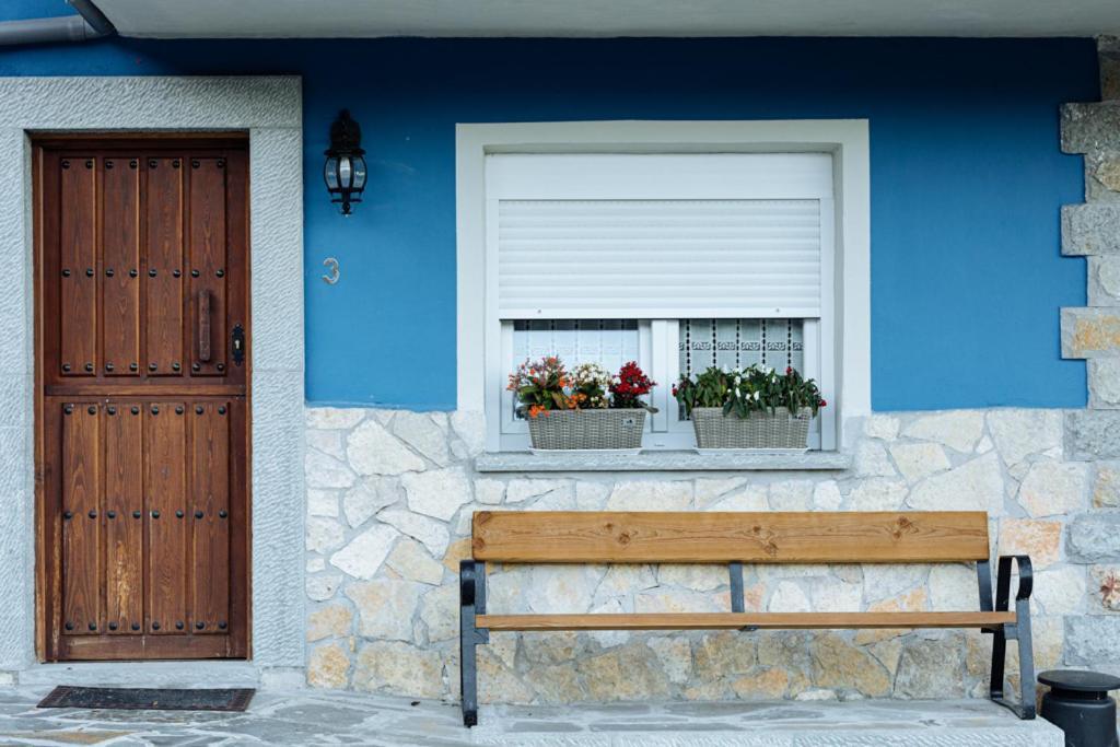 Apartamentos El Coritu Nieda Luaran gambar