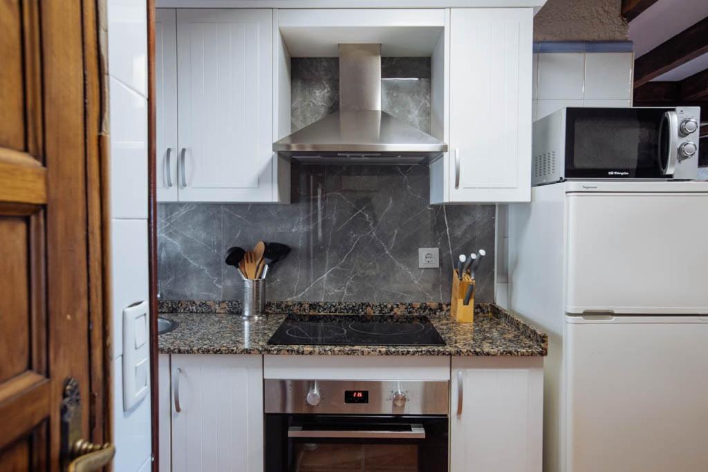 Apartamentos El Coritu Nieda Luaran gambar