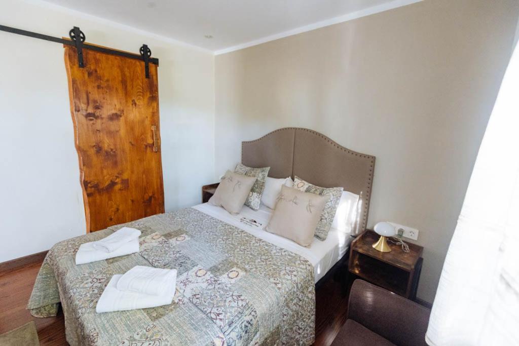 Apartamentos El Coritu Nieda Luaran gambar