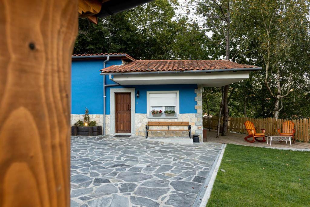 Apartamentos El Coritu Nieda Luaran gambar