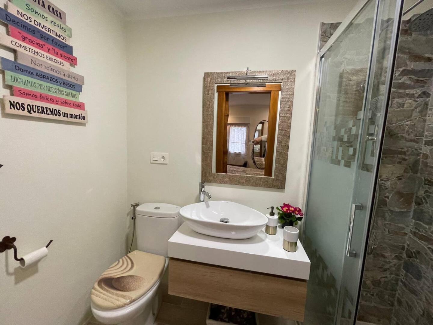 Apartamentos El Coritu Nieda Luaran gambar